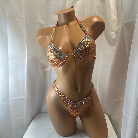 $5.00 tray open for the share show add two to the tray - Picture 6 of 7